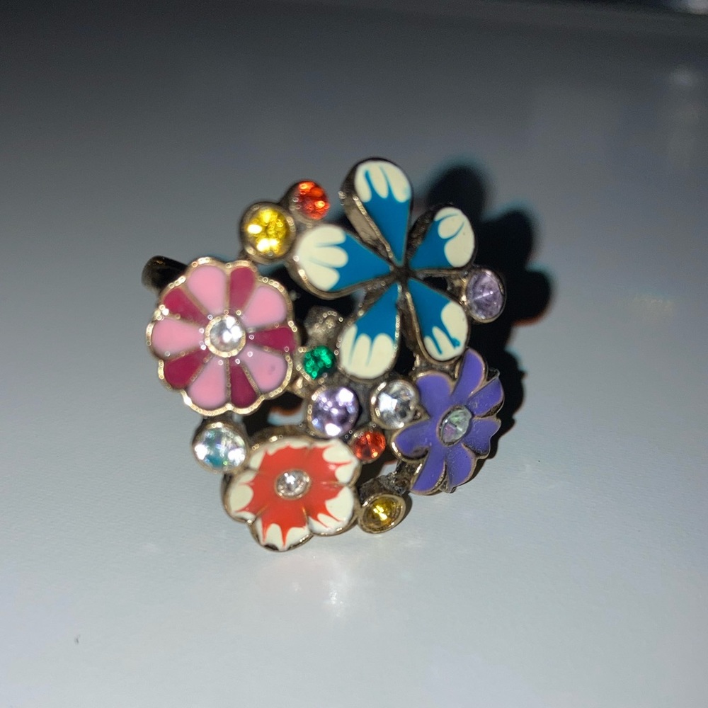 Flower ring - Picture 2 of 2
